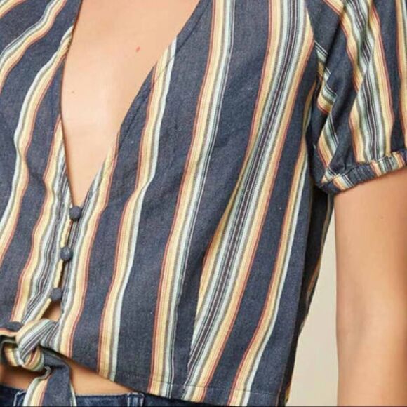 O’Neill Kaylee Tie Hem Top In Blue Stripe V-Neck Short Sleeve Beach Cropped - Picture 6 of 6